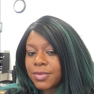 Meet your Posher, Samella